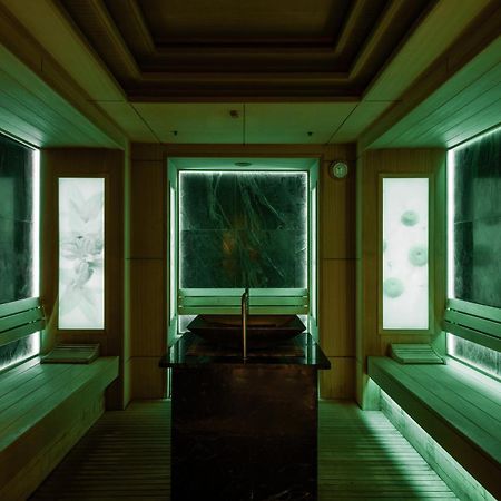 Aquaperla Hotel & Spa Chişinau Exteriör bild