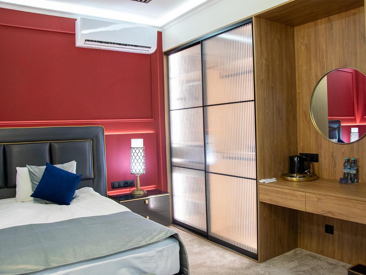 Aquaperla Hotel & Spa Chişinau Exteriör bild