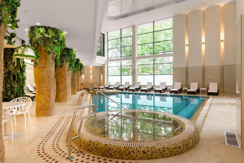 Aquaperla Hotel & Spa Chişinau Exteriör bild